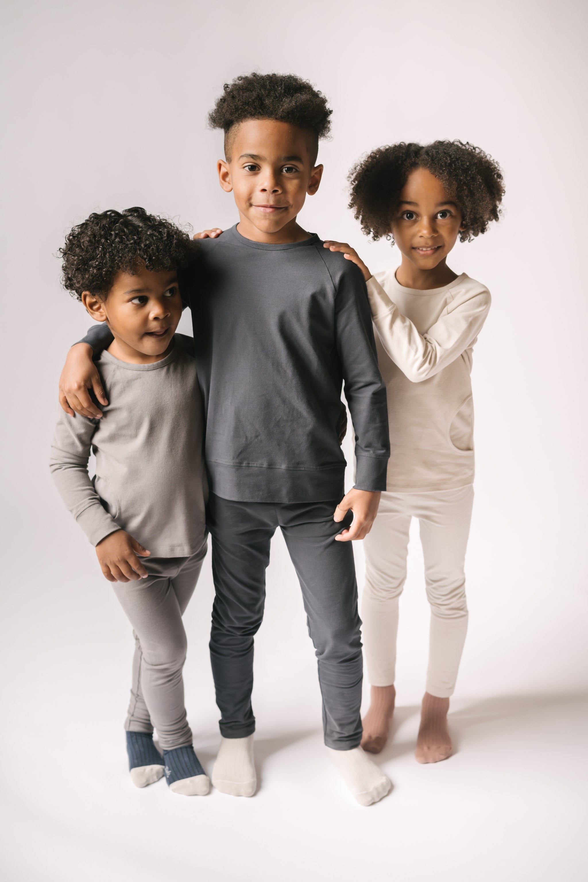essentials legging charcoal