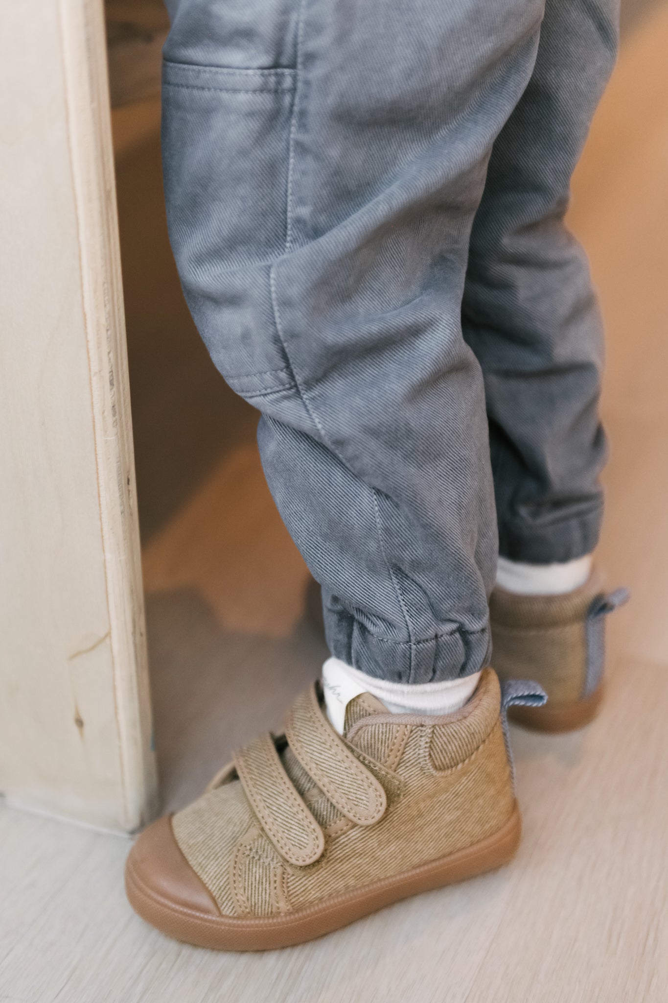 field trip sneaker chestnut
