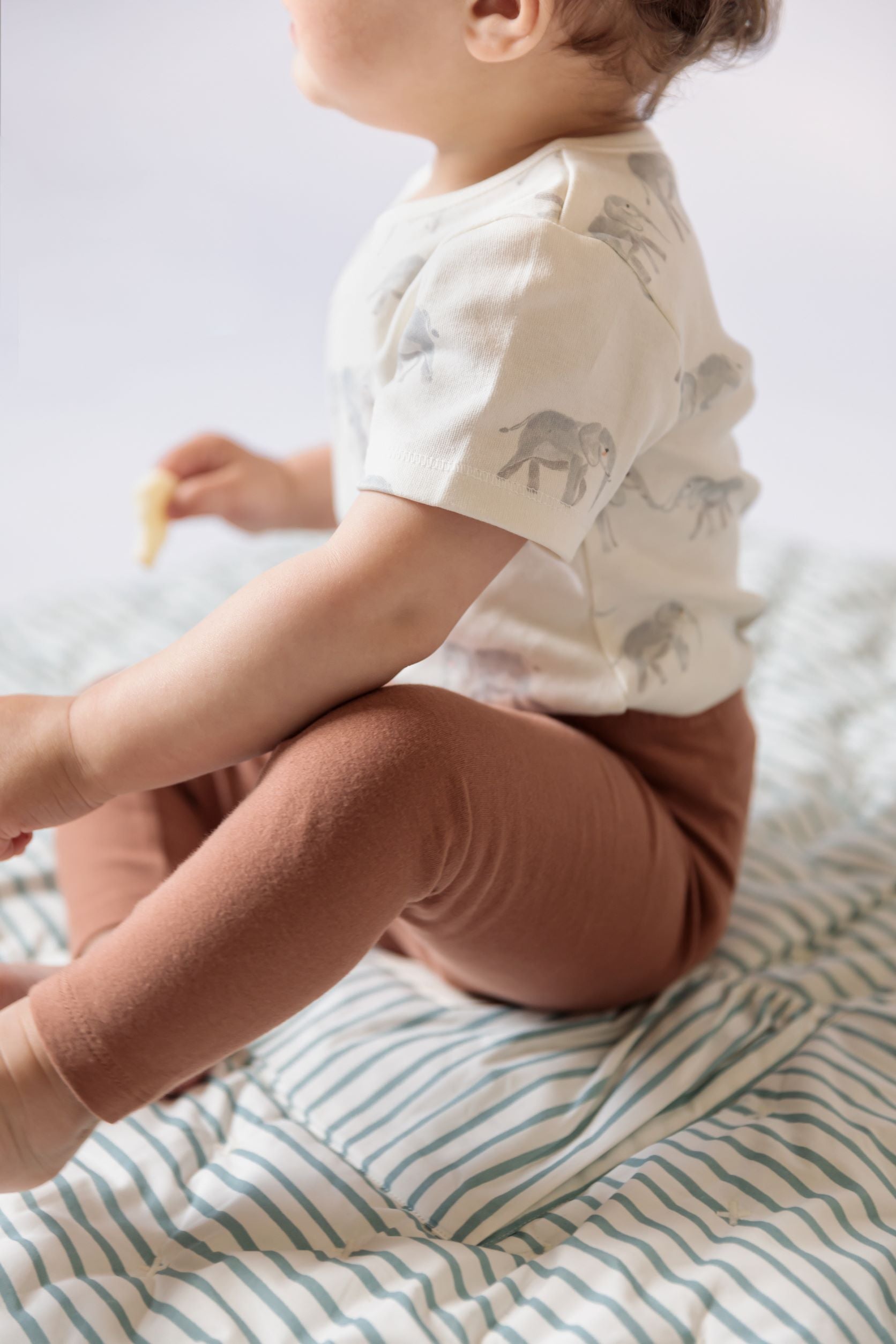 essentials legging soft clay