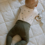 essentials legging olive