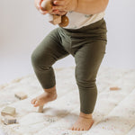 essentials legging olive