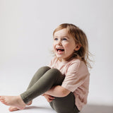 essentials legging olive
