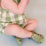 fisherman sandal grass