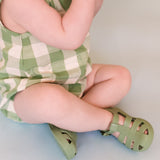 fisherman sandal grass