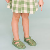 fisherman sandal grass