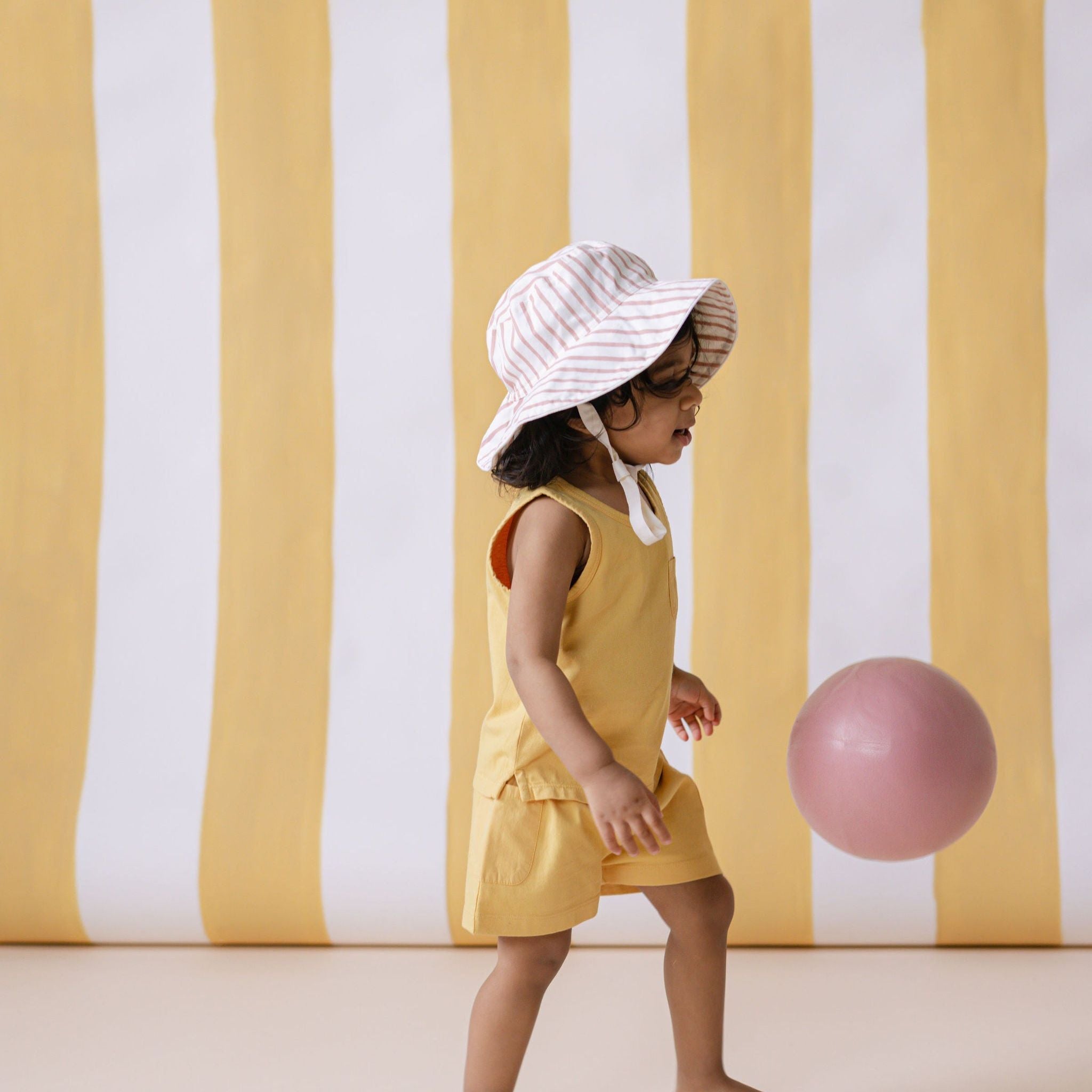 bucket hat stripes away peony