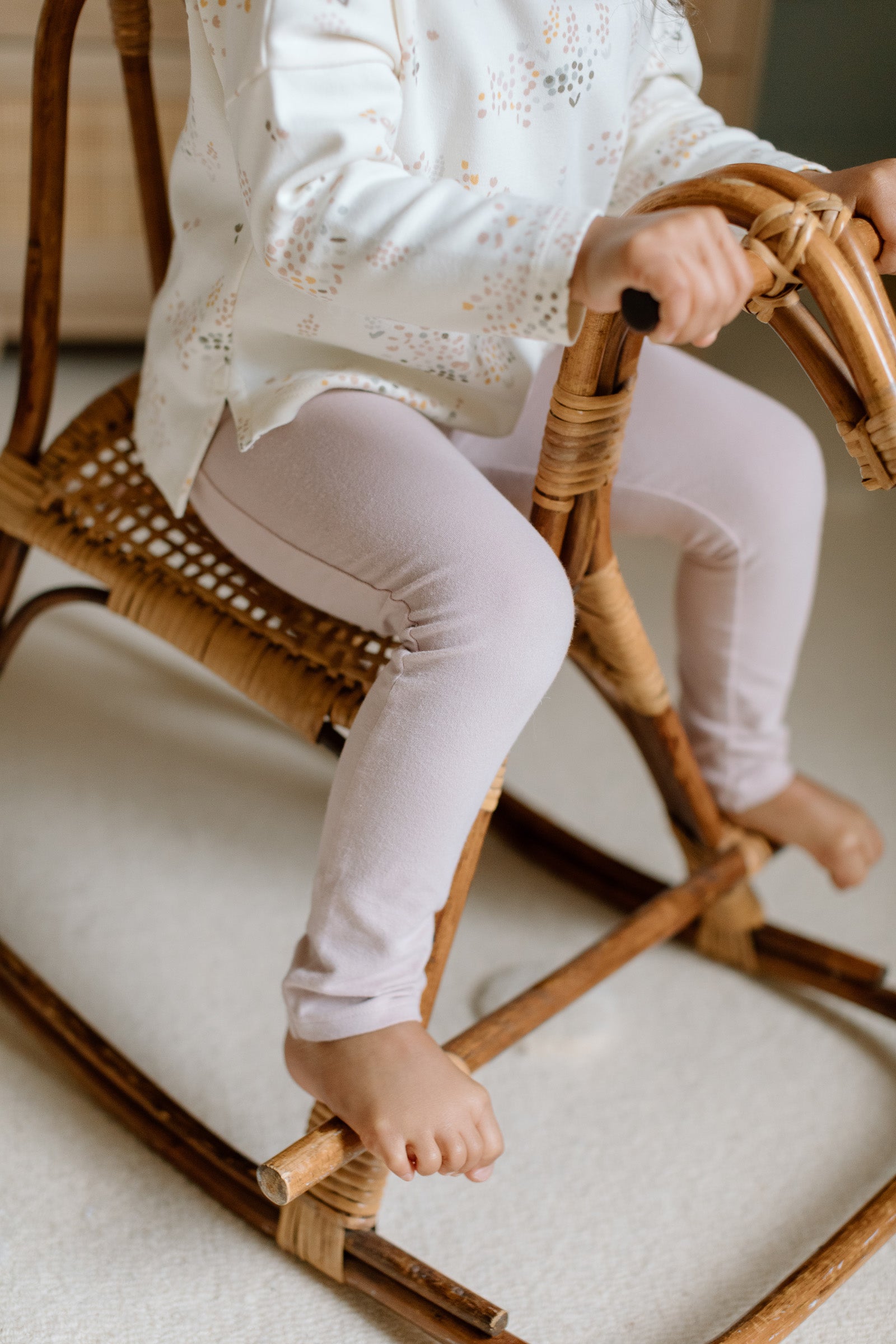 essentials legging pale pink
