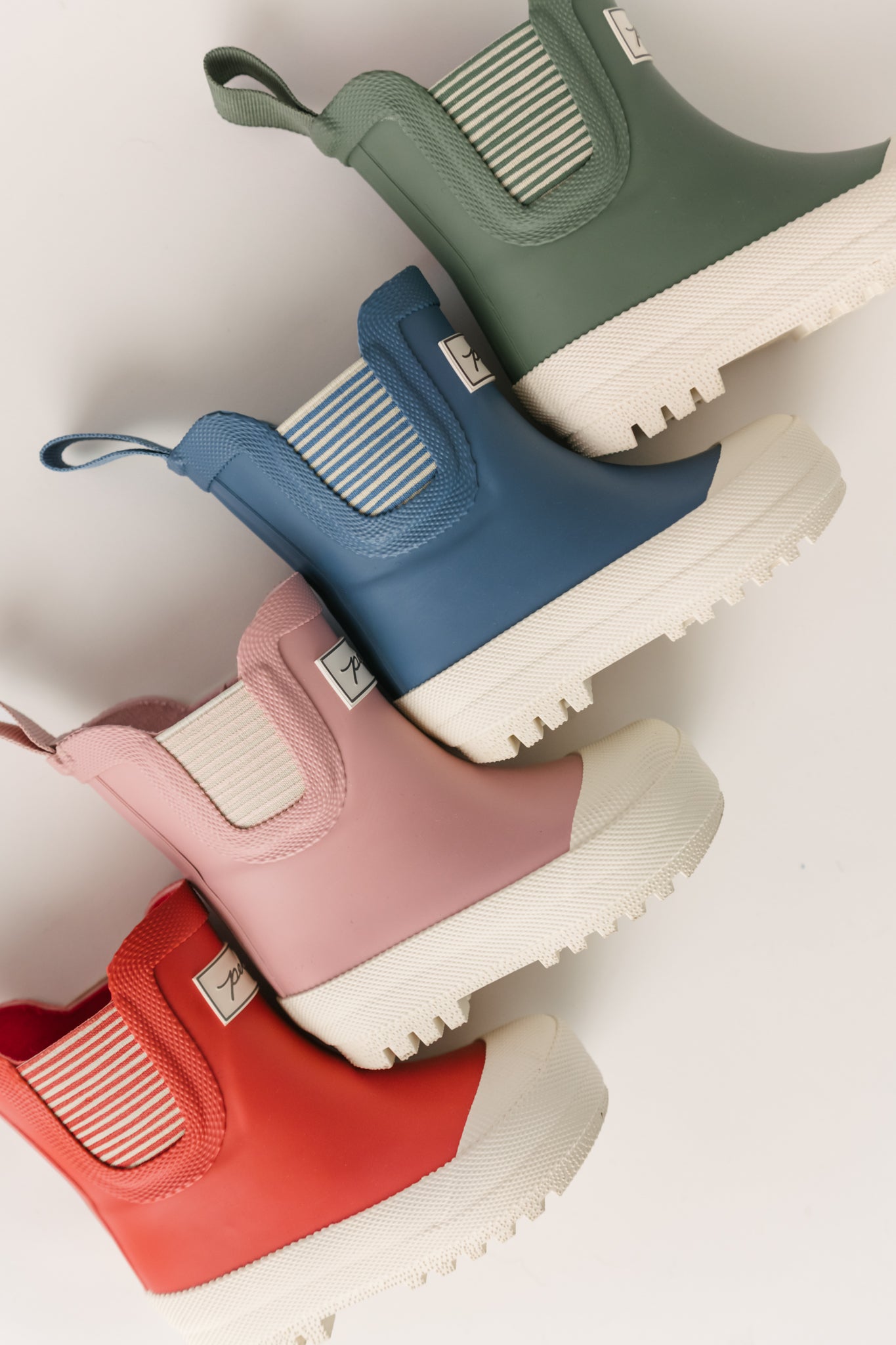 voyageur boot posy pink