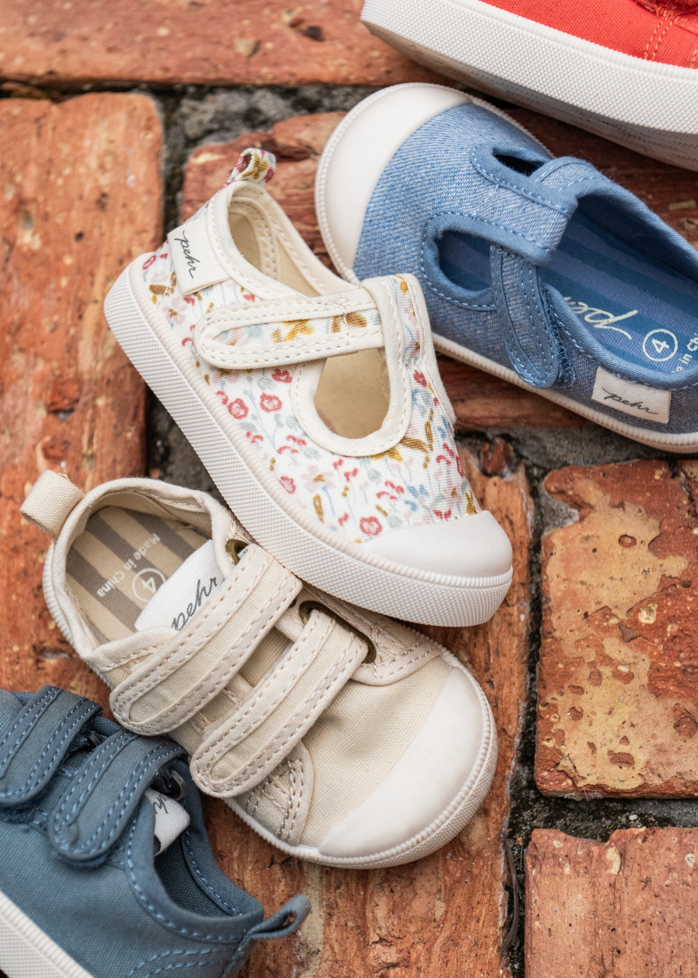 twirl sneaker chambray