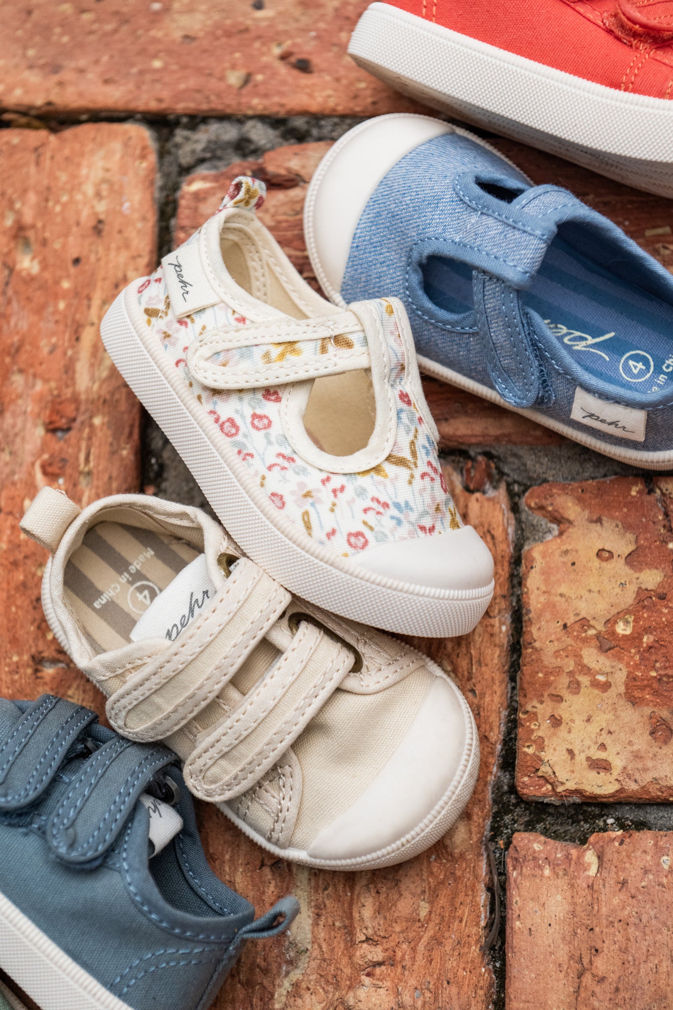 twirl sneaker chambray