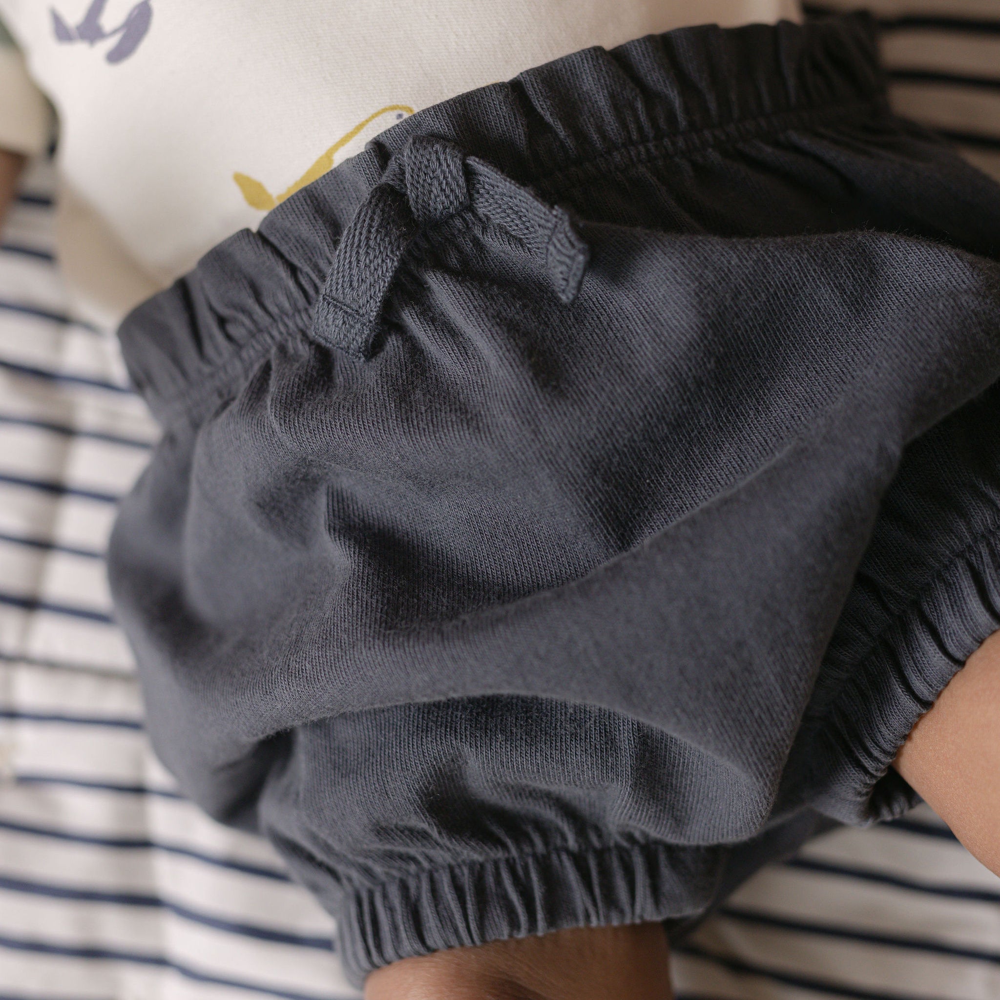 garment dye bloomer short ink blue pehr